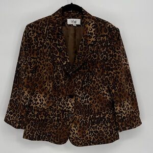 🏹 Le Suit 3 button Leopard Print Blazer
